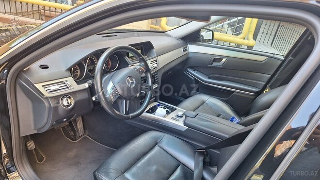 Mercedes E 220 d 2014, 177,976 km - 2.2 л - Bakı