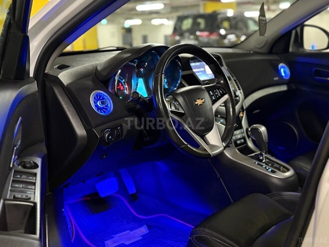 Chevrolet Cruze 2015, 288,000 km - 1.4 l - Gəncə