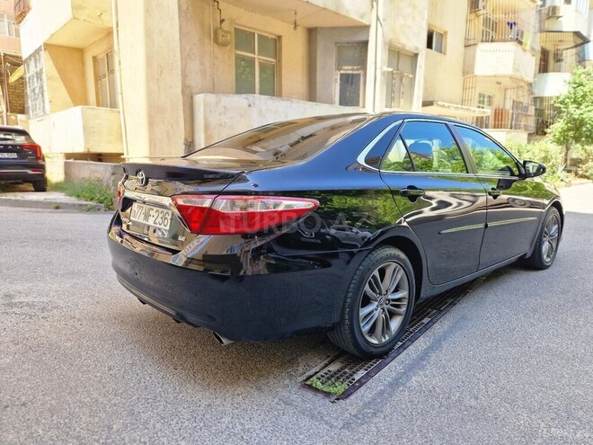 Toyota Camry-5