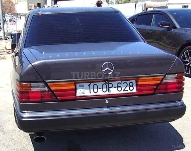 Mercedes E 200 d 1992, 722,600 km - 2.0 л - Bakı