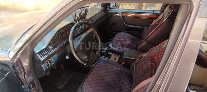 Mercedes E 200 d 1992, 722,600 km - 2.0 л - Bakı