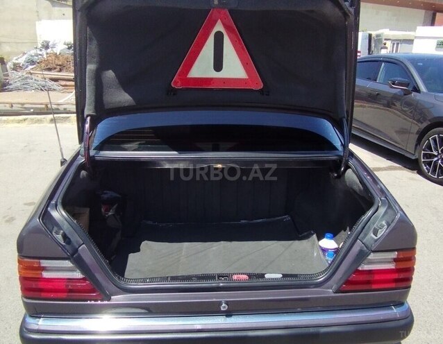 Mercedes E 200 d 1992, 722,600 km - 2.0 л - Bakı