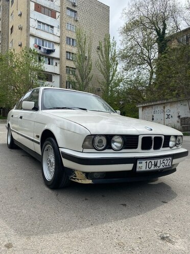 BMW 520 1993, 355,000 km - 2.0 l - Bakı