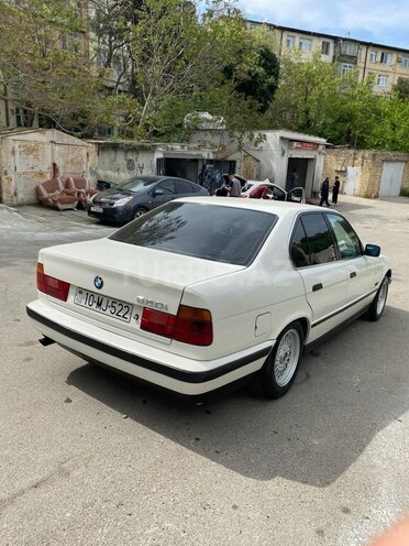 BMW 520 1993, 355,000 km - 2.0 l - Bakı