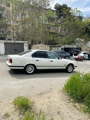 BMW 520 1993, 355,000 km - 2.0 l - Bakı