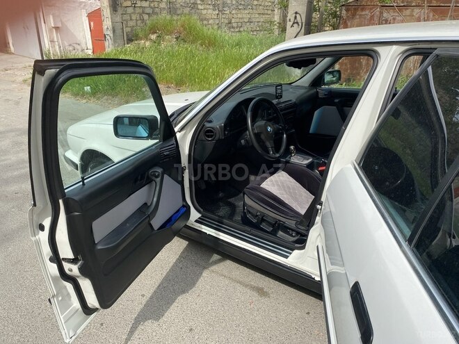 BMW 520 1993, 355,000 km - 2.0 l - Bakı