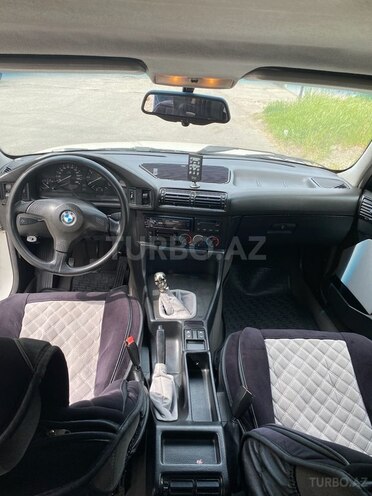 BMW 520 1993, 355,000 km - 2.0 l - Bakı