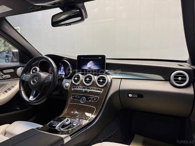Mercedes C 300 2018, 85,000 km - 2.0 l - Bakı