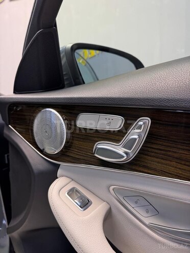 Mercedes C 300 2018, 85,000 km - 2.0 l - Bakı