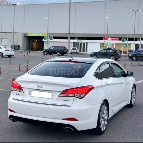 Hyundai i40 2014, 200,000 km - 2.0 l - Bakı