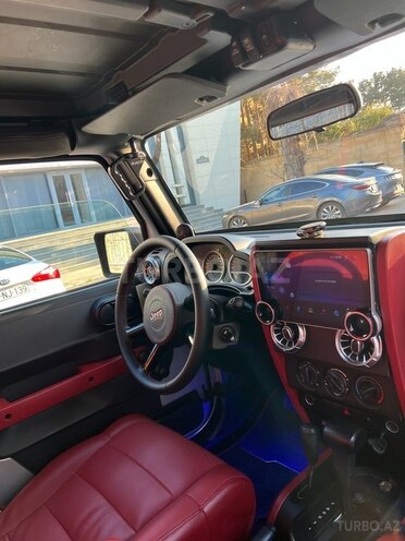 Jeep Wrangler-7