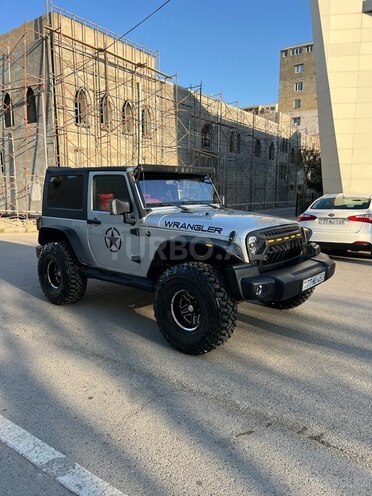 Jeep Wrangler-16