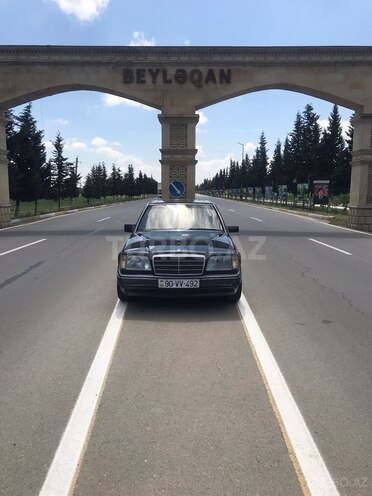 Mercedes E 200 d 1995, 200,000 km - 2.0 l - Beyləqan