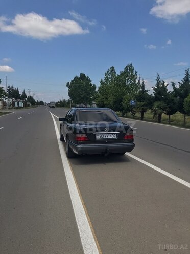 Mercedes E 200 d 1995, 200,000 km - 2.0 l - Beyləqan