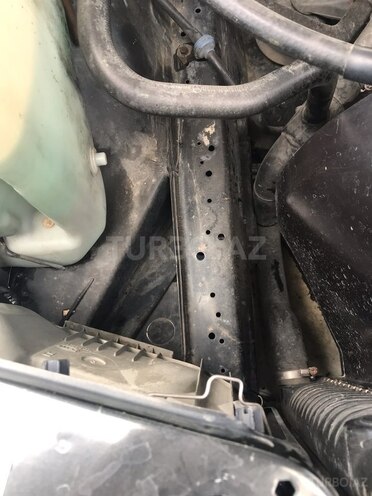 Mercedes E 200 d 1995, 200,000 km - 2.0 l - Beyləqan