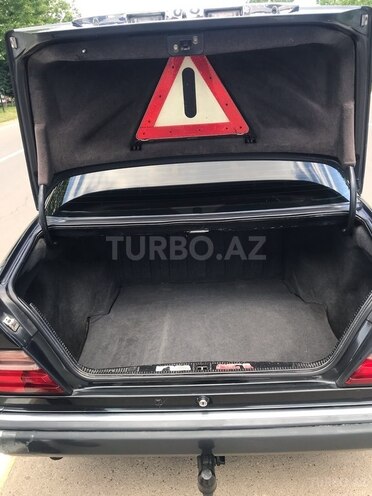 Mercedes E 200 d 1995, 200,000 km - 2.0 l - Beyləqan