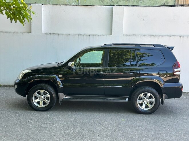 Toyota Land Cruiser Prado-16