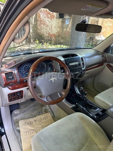 Toyota Land Cruiser Prado-15