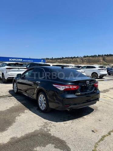 Toyota Camry-10