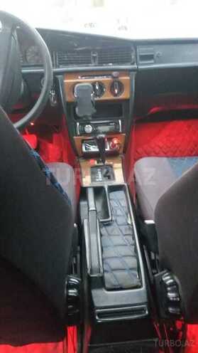 Mercedes 190 1991, 356,980 km - 2.0 l - Saatlı