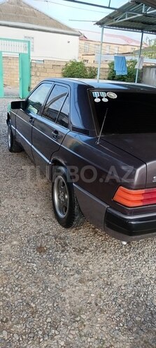 Mercedes 190 1991, 356,980 km - 2.0 l - Saatlı