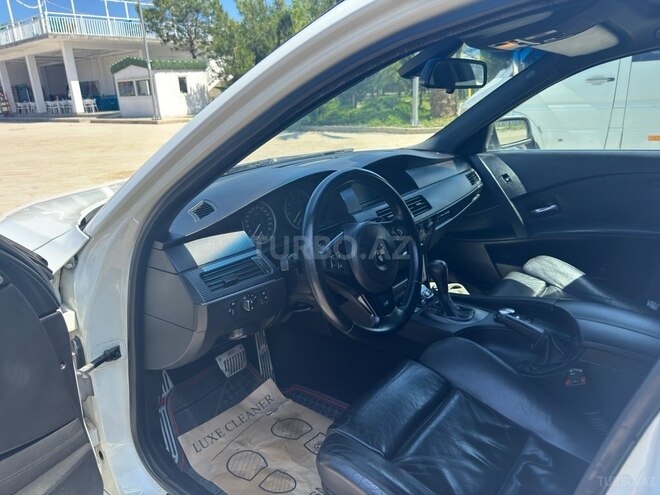 BMW 520 2004, 342,000 km - 2.2 l - Astara