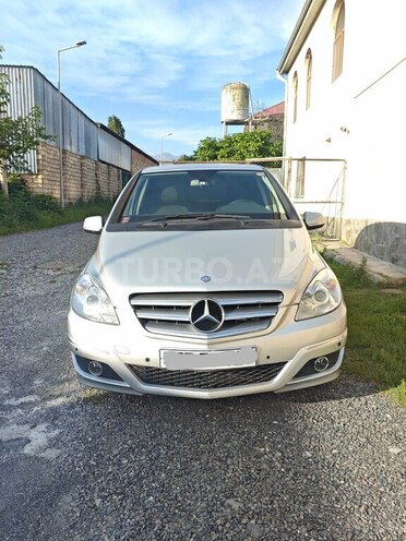 Mercedes B 180 2010, 58,000 km - 1.7 l - Qəbələ