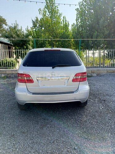 Mercedes B 180 2010, 58,000 km - 1.7 l - Qəbələ