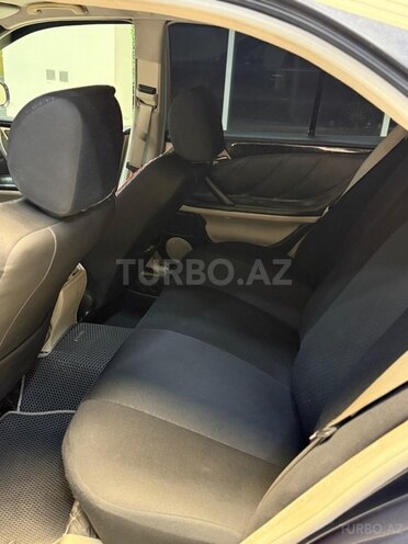 Mercedes E 270 2001, 234,000 km - 2.7 l - Sumqayıt