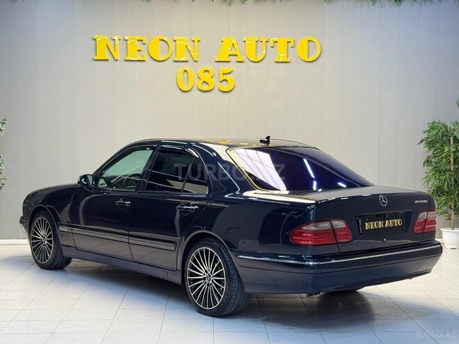 Mercedes E 270 2001, 234,000 km - 2.7 l - Sumqayıt