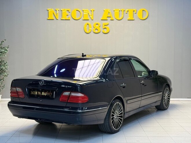 Mercedes E 270 2001, 234,000 km - 2.7 l - Sumqayıt
