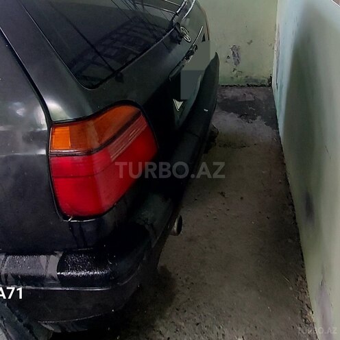 Volkswagen Golf 1992, 229,596 km - 1.8 l - Zaqatala