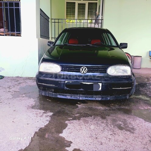 Volkswagen Golf 1992, 229,596 km - 1.8 l - Zaqatala