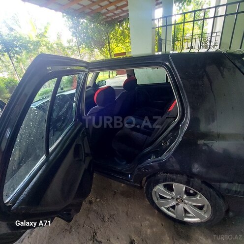 Volkswagen Golf 1992, 229,596 km - 1.8 l - Zaqatala