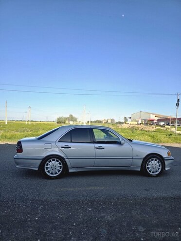 Mercedes C 180 1999, 318,000 km - 1.8 l - Bakı