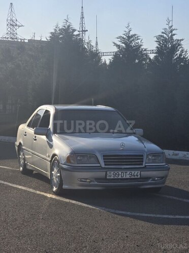 Mercedes C 180 1999, 318,000 km - 1.8 l - Bakı