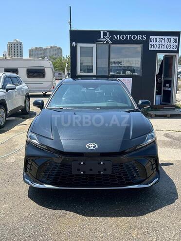 Toyota Camry-1