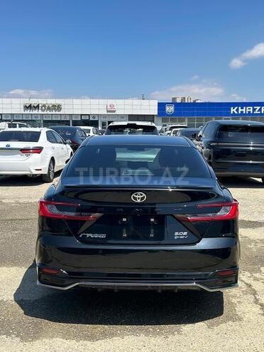Toyota Camry-5