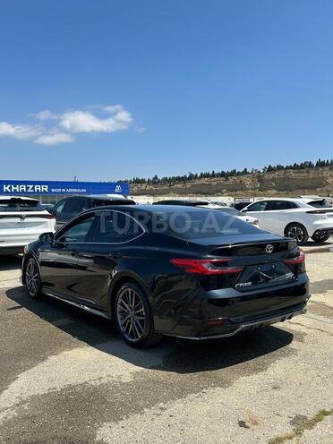 Toyota Camry-6