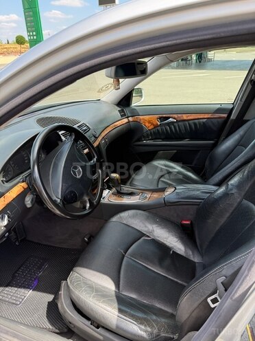 Mercedes E 220 d 2003, 233,862 km - 2.2 l - Beyləqan