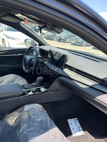 Toyota Camry-15