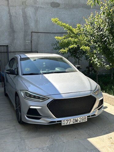 Hyundai Elantra 2018, 180,000 km - 1.6 л - Bakı