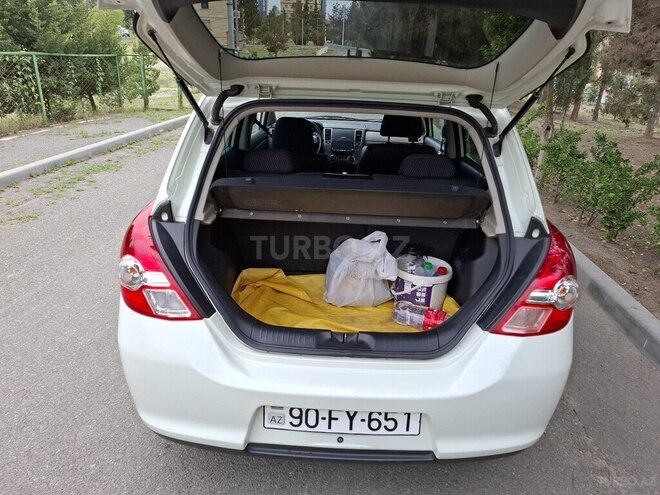 Nissan Tiida 2012, 110,000 km - 1.5 l - Naftalan