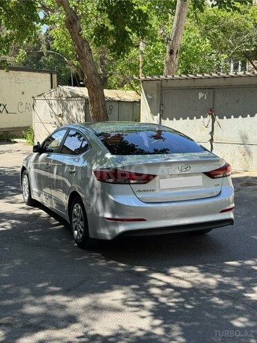 Hyundai Avante 2018, 192,000 km - 1.6 l - Bakı