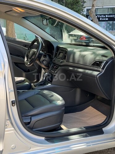 Hyundai Avante 2018, 192,000 km - 1.6 l - Bakı