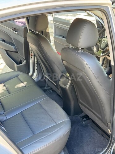 Hyundai Avante 2018, 192,000 km - 1.6 l - Bakı