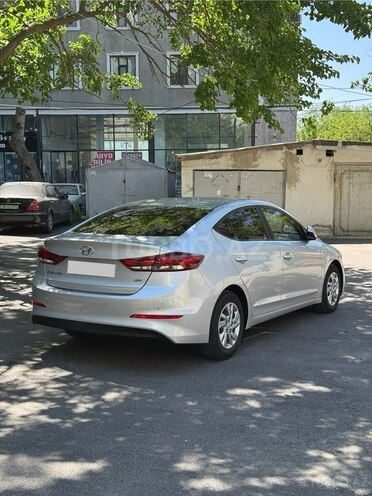 Hyundai Avante 2018, 192,000 km - 1.6 l - Bakı