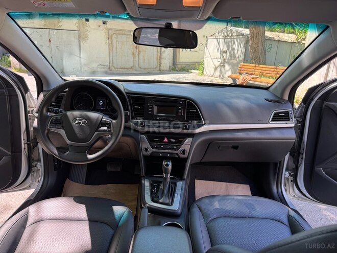 Hyundai Avante 2018, 192,000 km - 1.6 l - Bakı
