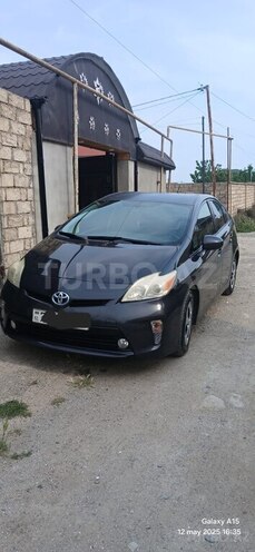 Toyota Prius-5