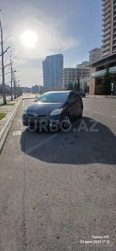 Toyota Prius-1